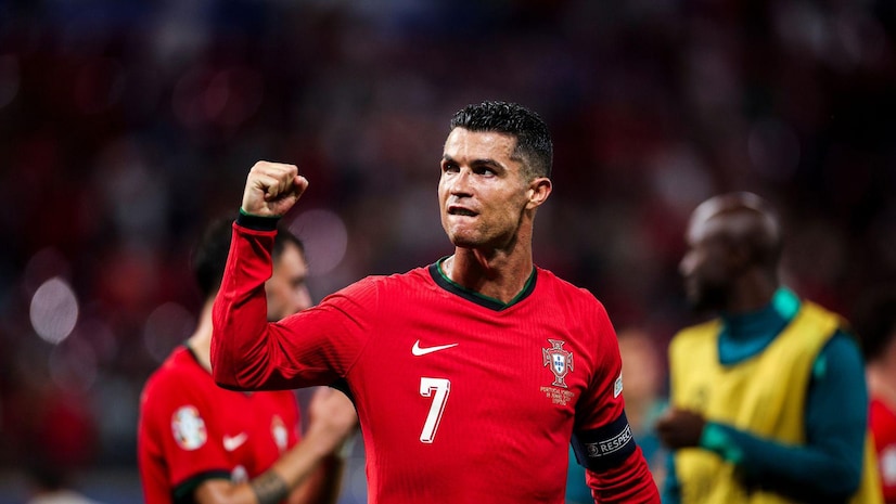 冰岛队以其 冰岛队以其